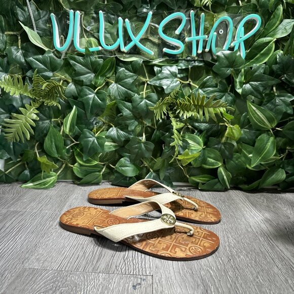 Tory Burch Thora Flip Flops Sandal Womens Size 7 Ivory Leather Gold Logo Retired - Picture 1 of 7